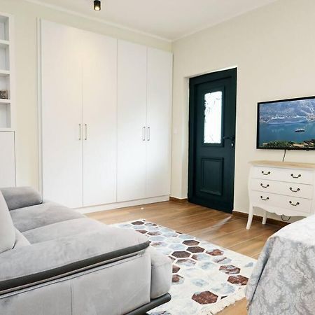 Ferienwohnung Urban Escape For Two In Kotor Exterior foto