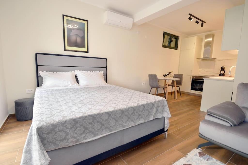 Ferienwohnung Urban Escape For Two In Kotor Exterior foto