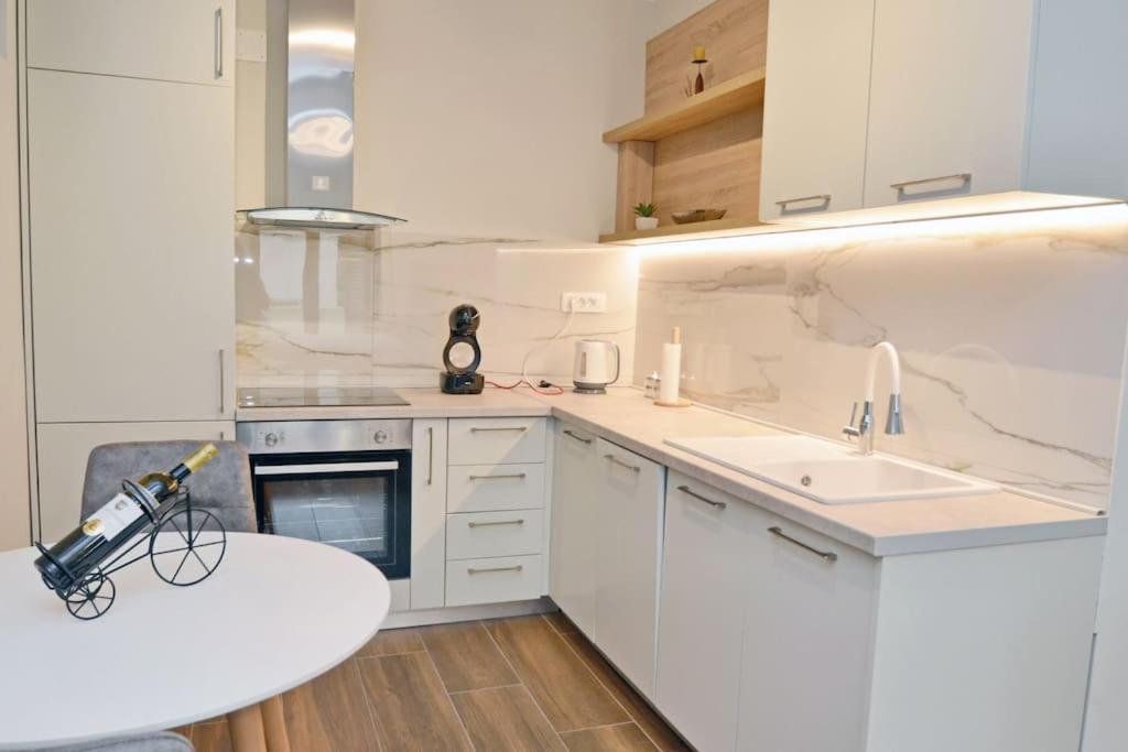 Ferienwohnung Urban Escape For Two In Kotor Exterior foto